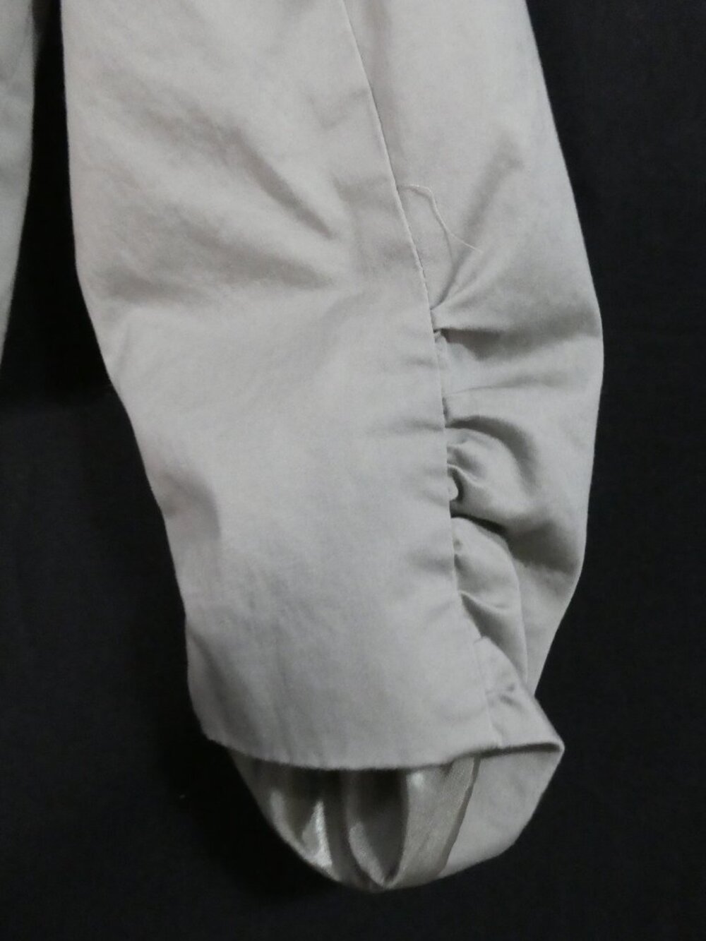 DYLAN & ROSE Cropped Zip Up Jacket With Ruched Sleeves - Size 10 - Picture 15 of 15